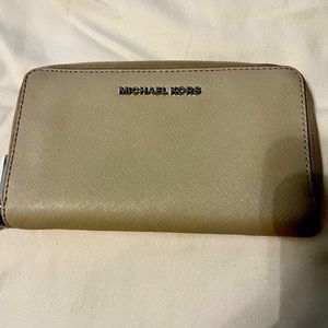 Michael Kors wallet, light gray